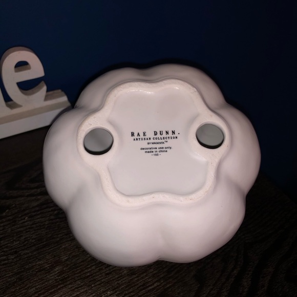 NWT RAE DUNN “Family” Small Ceramic Pumpkin - Picture 4 of 4